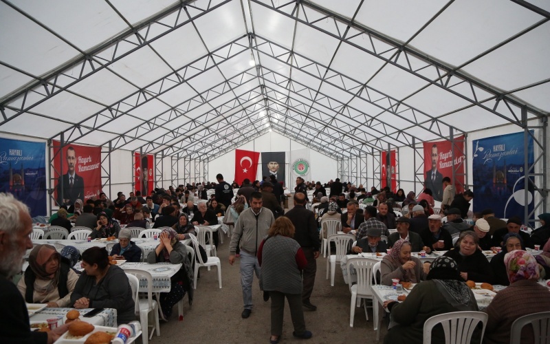 İFTAR ÇADIRLARI BÜYÜK İLGİ GÖRÜYOR