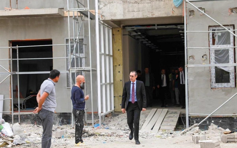 BAŞKAN BEŞİKCİOĞLU SÜVARİ MAHALLESİ KREŞ VE GÜNDÜZ BAKIMEVİ İNŞAATINDA İNCELEMELERDE BULUNDU