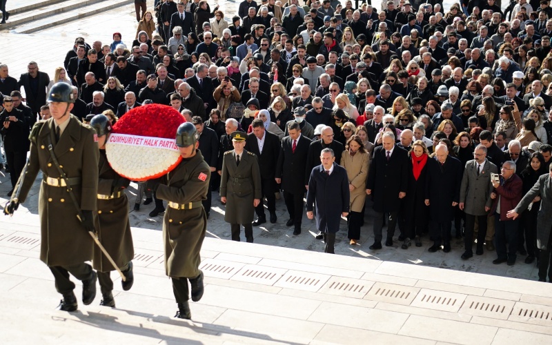 CUMHURİYET'İMİZİN IŞIĞINDA, BAŞÖĞRETMENİMİZİN YOLUNDA