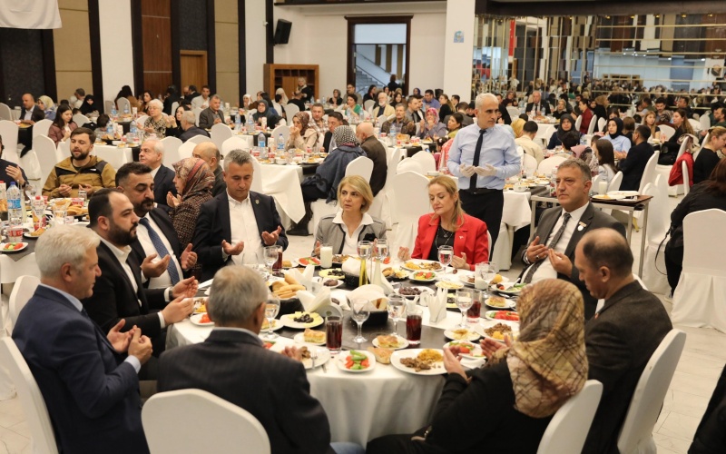 ŞEHİT VE GAZİ AİLELERİNE İFTAR YEMEĞİ