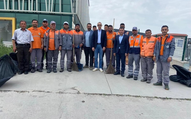 EMEKÇİLERİMİZLE SAHADAYIZ