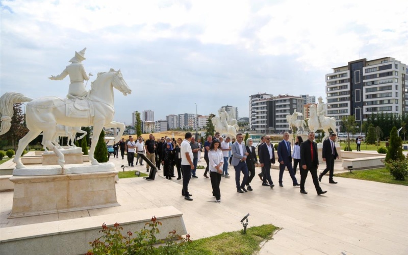 BAŞKAN BEŞİKCİOĞLU´NDAN GAZİLER GÜNÜ MESAJI