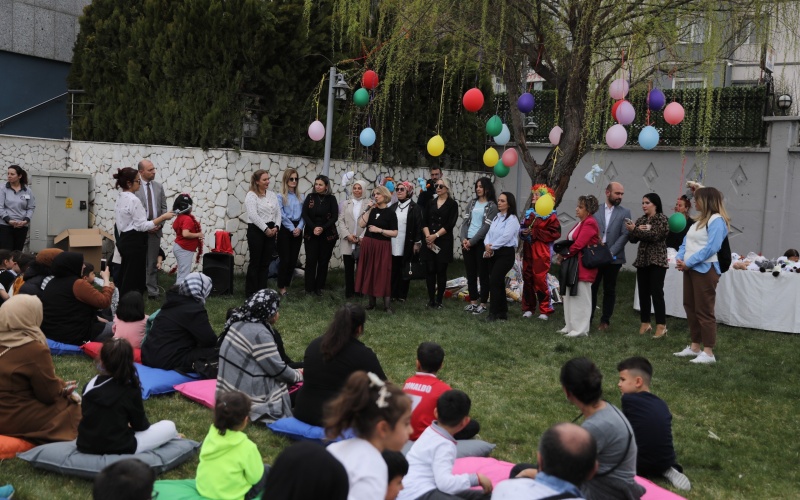 ETİMESGUT BELEDİYESİ RAMAZAN BAYRAMI ÖNCESİ ÇOCUKLARIN YÜZÜNDE TEBESSÜM OLUŞTURMAYA DEVAM EDİYOR