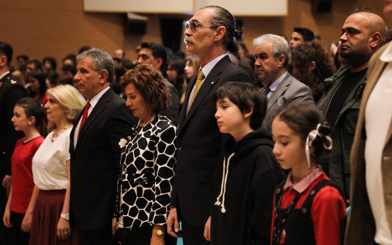 ETİMESGUT BELEDİYE BAŞKANI ERDAL BEŞİKCİOĞLU, ÖZEL ZAFER KOLEJİ’NİN KURULUŞ YILDÖNÜMÜ, KURUCUSU ALİ DEMİR’İ ANMA VE BİLİM ŞENLİĞİ PROGRAMINA KATILDI