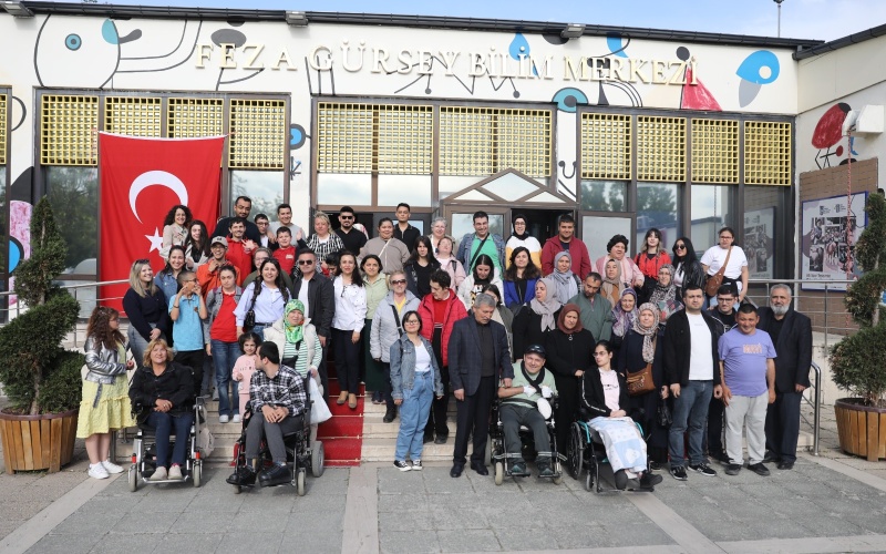 ENGELSİZ BAHAR ŞENLİĞİ KAPSAMINDA FEZA GÜRSEY BİLİM MERKEZİ’NE ANLAMLI ZİYARET