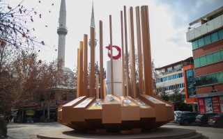 /PARKLAR/15 TEMMUZ ŞEHİTLER ANITI/02.jpg
