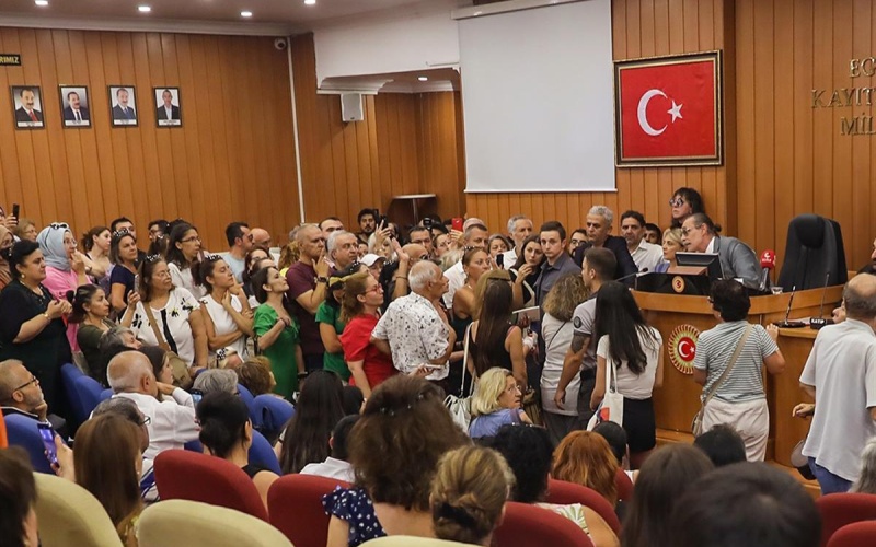 ÖLDÜREN DEĞİL, YAŞATAN KARARLAR İÇİN BİR ARADAYIZ