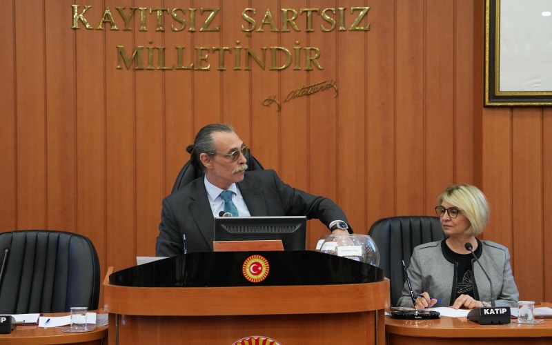 ETİMESGUT BELEDİYESİ’NDE KREŞ KURA HEYECANI: 2025-2026 EĞİTİM YILI İÇİN ŞEFFAF VE DENGE GÖZETİ̇LEN KURA ÇEKİMİ GERÇEKLEŞTİRİLDİ