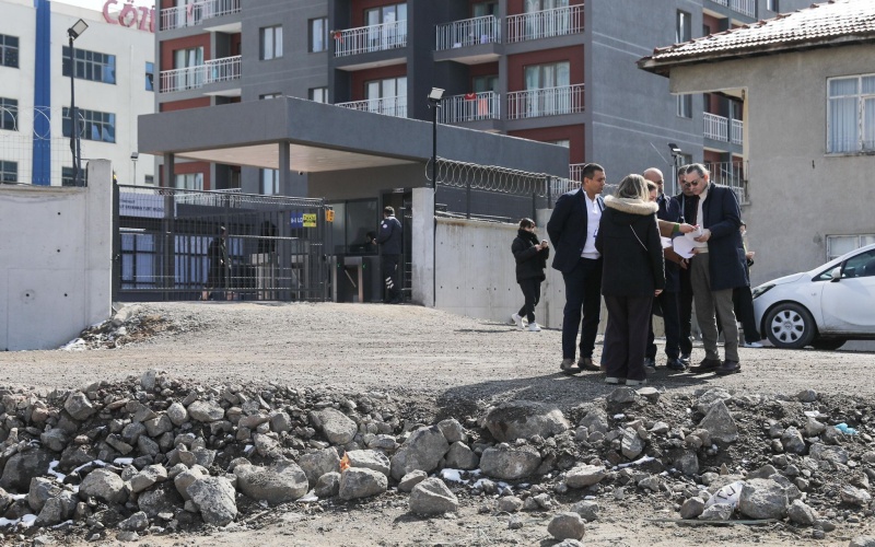 BAŞKAN BEŞİKCİOĞLU BELEDİYEYE BAĞLI OLAN PARK VE BAHÇELERDEKİ ÇALIŞMALARI İNCELEDİ