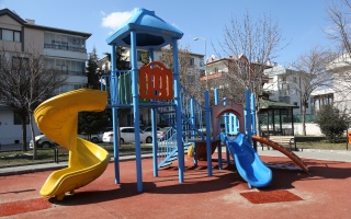/PARKLAR/ŞEHİT MEVLÜT ÖZDEMİR PARKI/1s8a2017.JPG